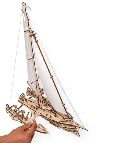 05.-trimaran-merihobus-puzzle-3d-mécanique-en-bois-ugears-france